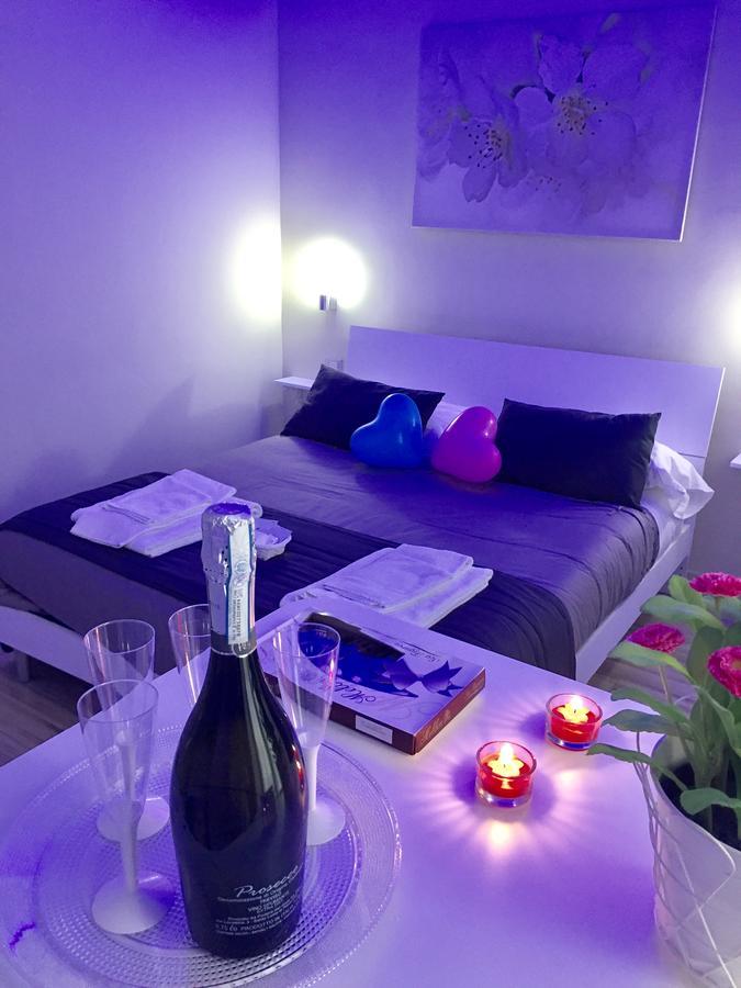 Amedeo Square Bed and breakfast 3*